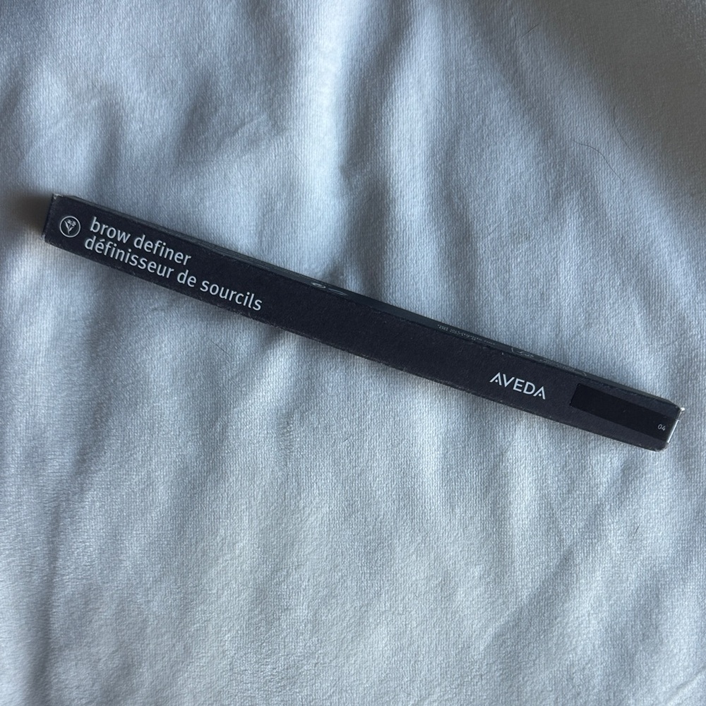 AVEDA Brow Definer in Elegant Black